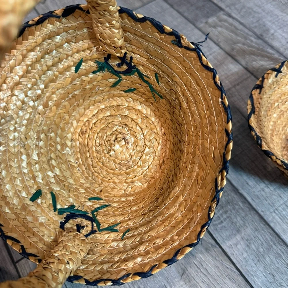 Set of 2 Small Vintage Floral Straw Nesting Baskets